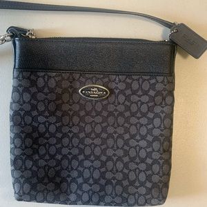 **REAL COACH BLACK CROSS BODY BAG**
